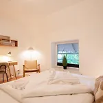 Apartman Elbe52 - By Bohnapartments- Naehe Elbe- Wlan- Parken