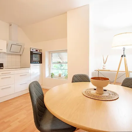 Apartman Elbe52 - By Bohnapartments- Naehe Elbe- Wlan- Parken