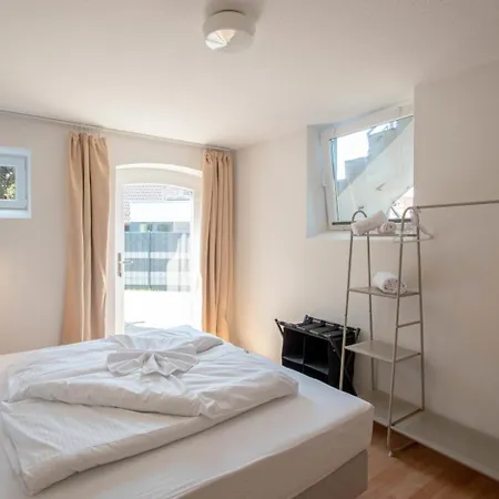 Appartement Elbe52 - By Bohnapartments- Naehe Elbe- Wlan- Parken *
