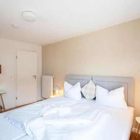 Appartement Elbe52 - By Bohnapartments- Naehe Elbe- Wlan- Parken *